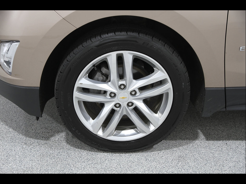 Used 2018 Chevrolet Equinox Premier FWD image 22