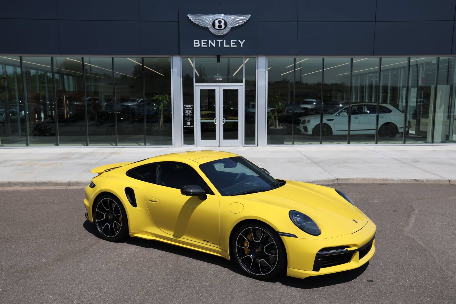 Used 2021 Porsche 911 Turbo S AWD/4WD image 17