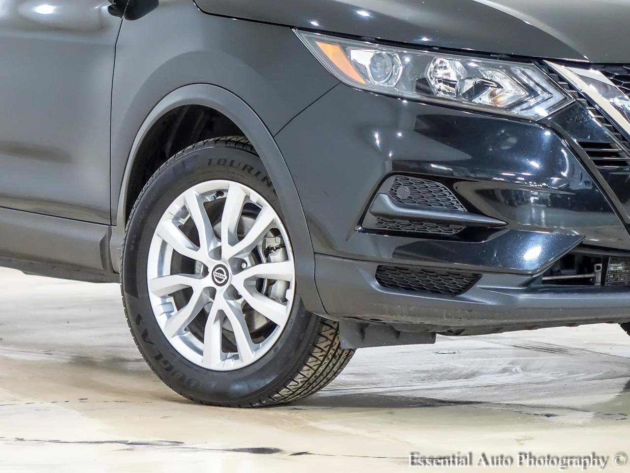 Used 2022 Nissan Rogue Sport S FWD image 3