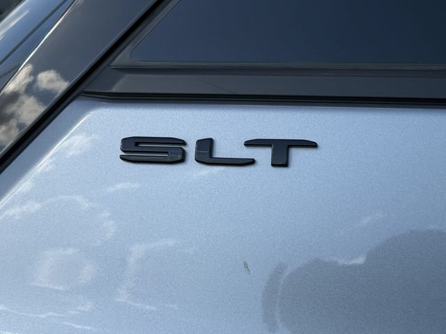 Certified 2023 GMC Terrain SLT w/ Infotainment Package II AWD/4WD image 11