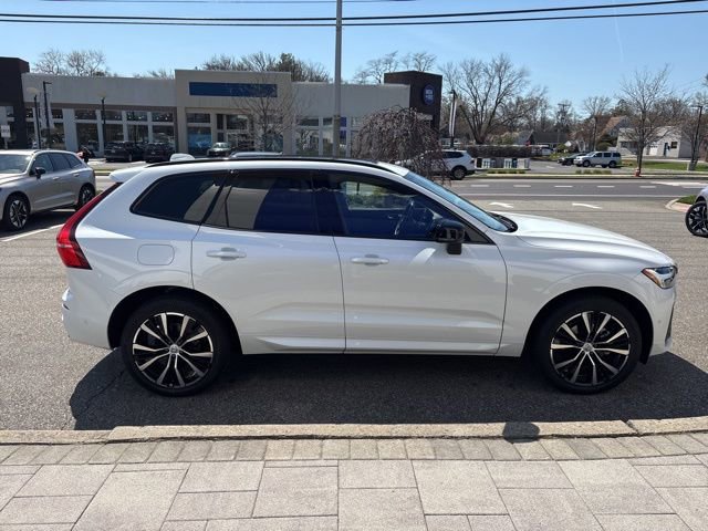 Used 2025 Volvo XC60 B5 Plus image 6