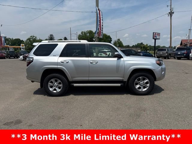 Used 2017 Toyota 4Runner SR5 Premium AWD/4WD image 2