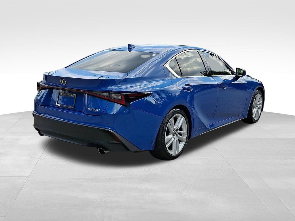 Used 2023 Lexus IS 300 w/ Comfort Package RWD image 6