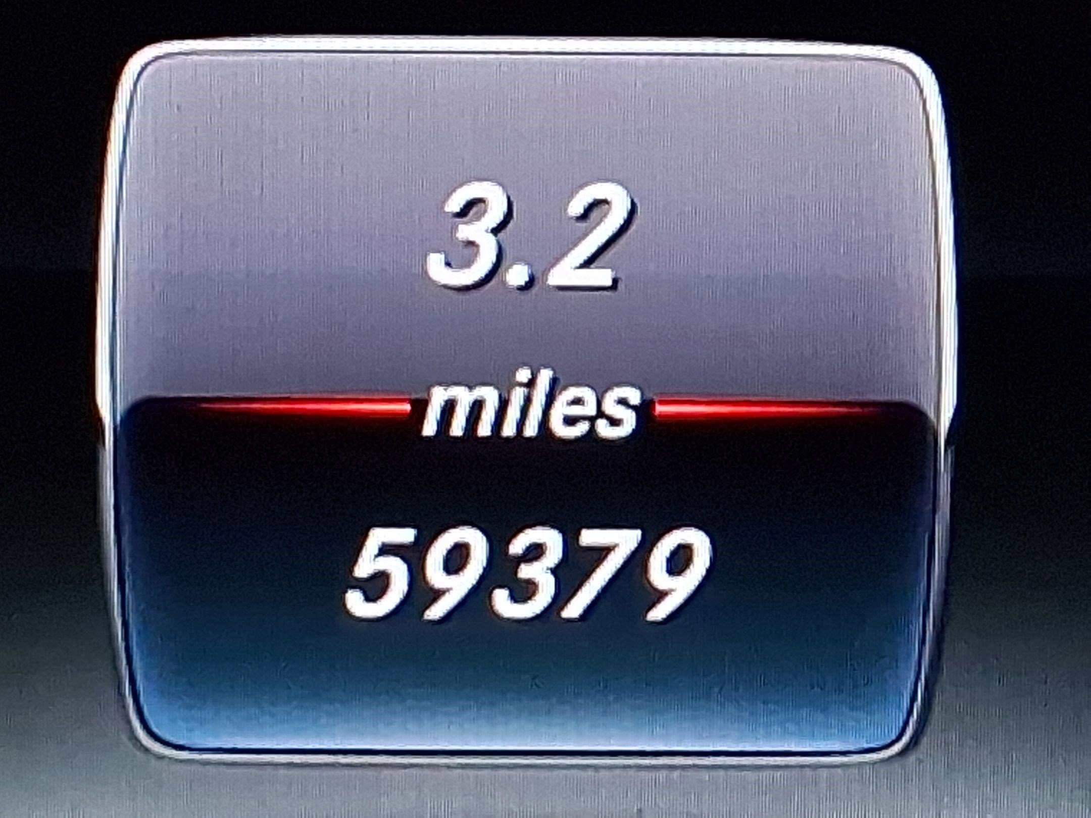 Used 2019 Mercedes-Benz GLC 350e 4MATIC image 18