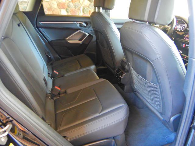 Used 2025 Audi Q3 2.0T Premium image 15