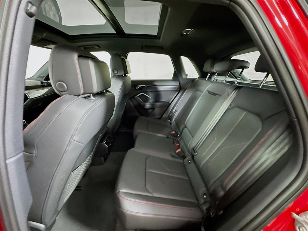 New 2025 Audi Q3 2.0T Premium Plus w/ Premium Plus Package image 17