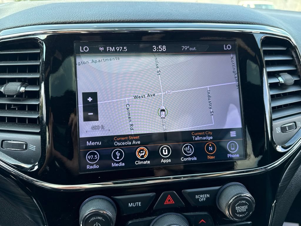 Used 2019 Jeep Grand Cherokee Altitude AWD/4WD image 8