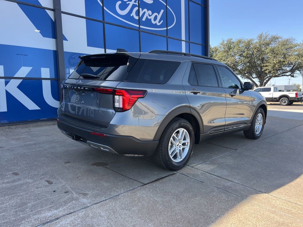 New 2026 Ford Explorer Active w/ Active Comfort Package image 7