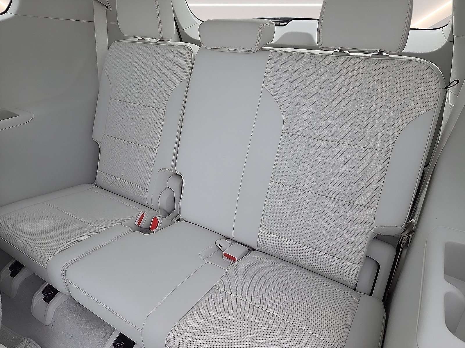 New 2027 Buick Enclave Avenir AWD/4WD image 10