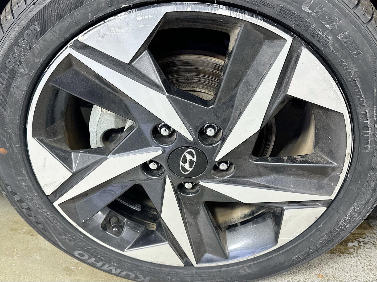 Used 2023 Hyundai Elantra Limited FWD image 32