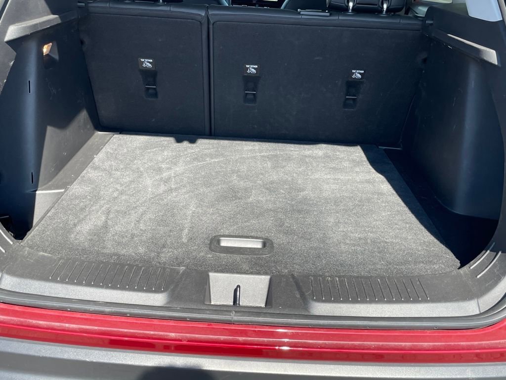 Used 2025 Chevrolet Trax LT image 11