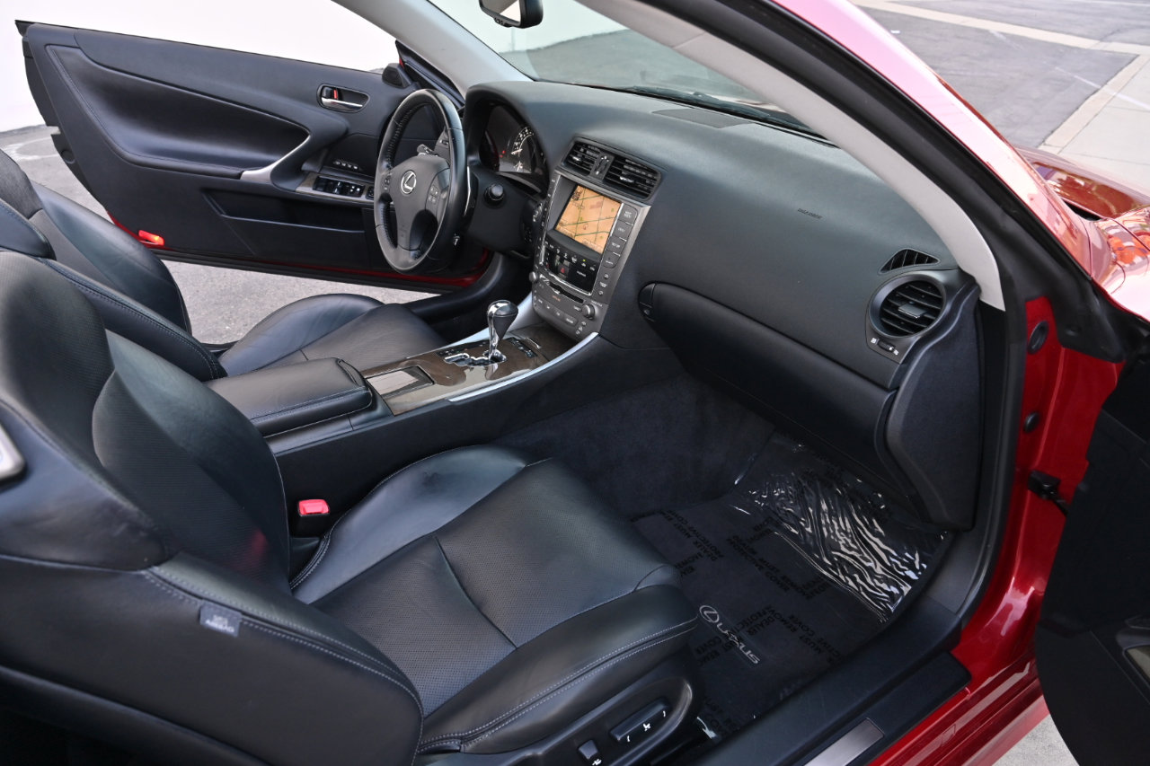 Used 2010 Lexus IS 250C RWD image 15
