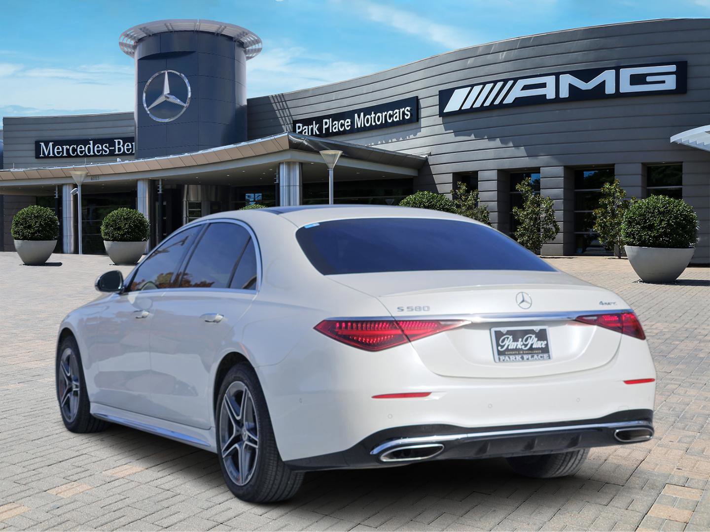 Certified 2022 Mercedes-Benz S 580 4MATIC Sedan image 4
