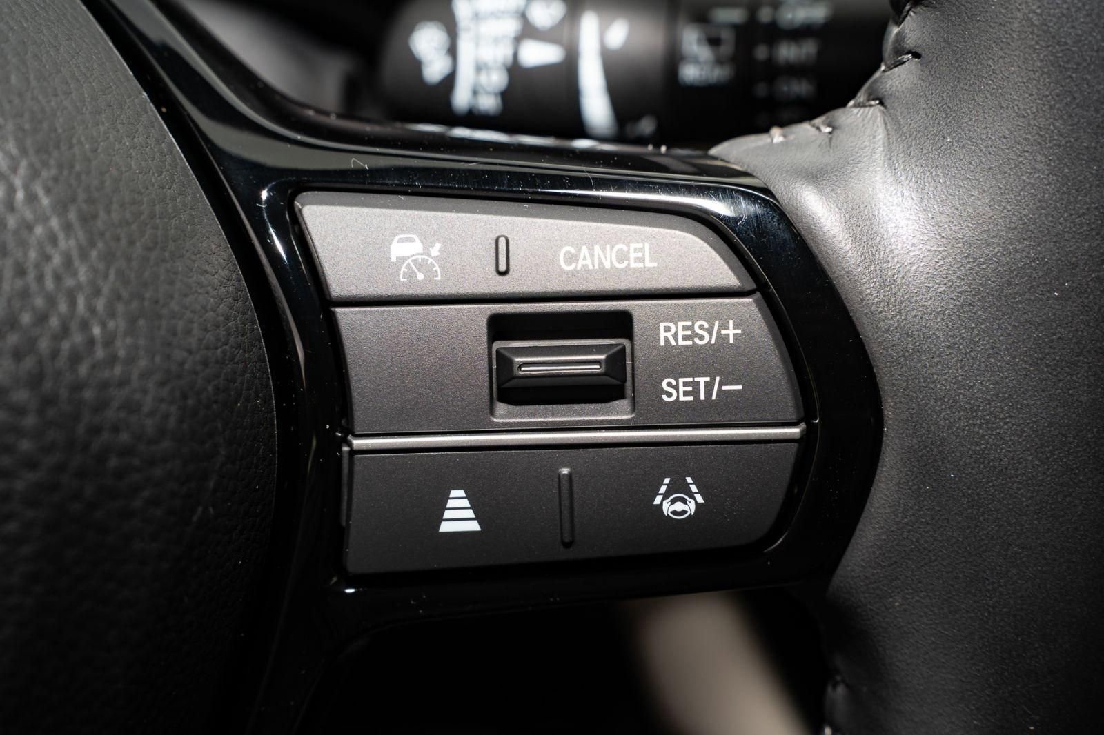 Certified 2024 Honda HR-V EX-L image 33