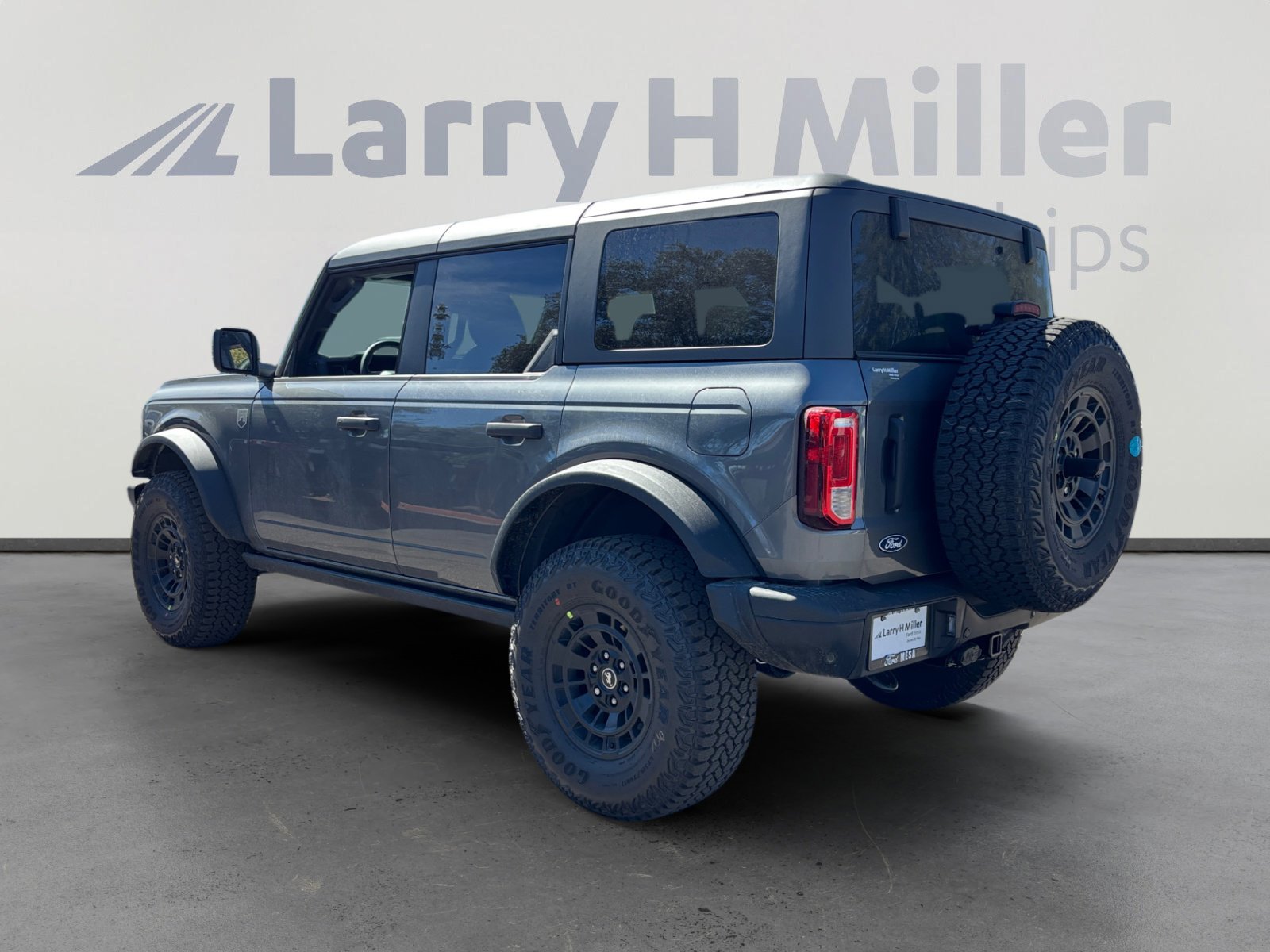 New 2026 Ford Bronco Big Bend w/ Black Diamond Package image 3