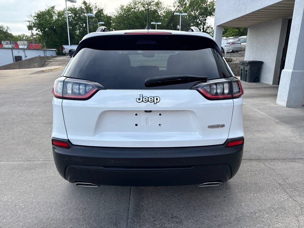 Used 2022 Jeep Cherokee Latitude Lux FWD image 4