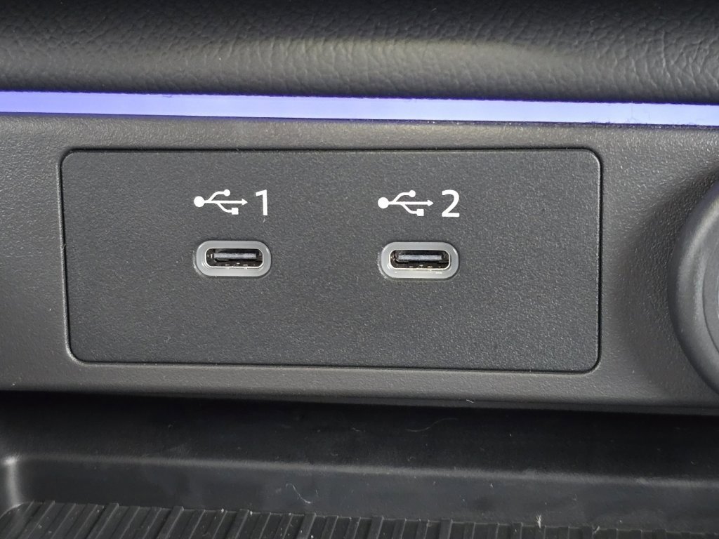 New 2026 Nissan Sentra SR w/ Floor Mat Package image 4