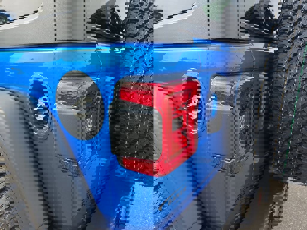 New 2026 Jeep Wrangler Unlimited Sport image 32