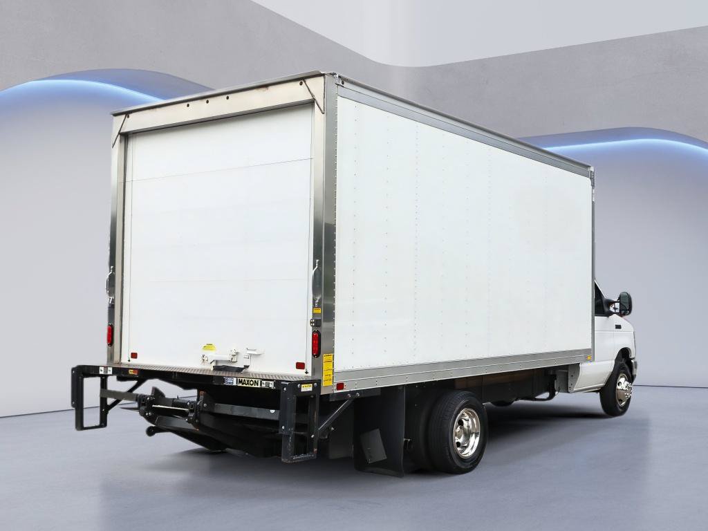 Used 2023 Ford E-450 and Econoline 450 Super Duty w/ Power Windows & Locks Group RWD image 8