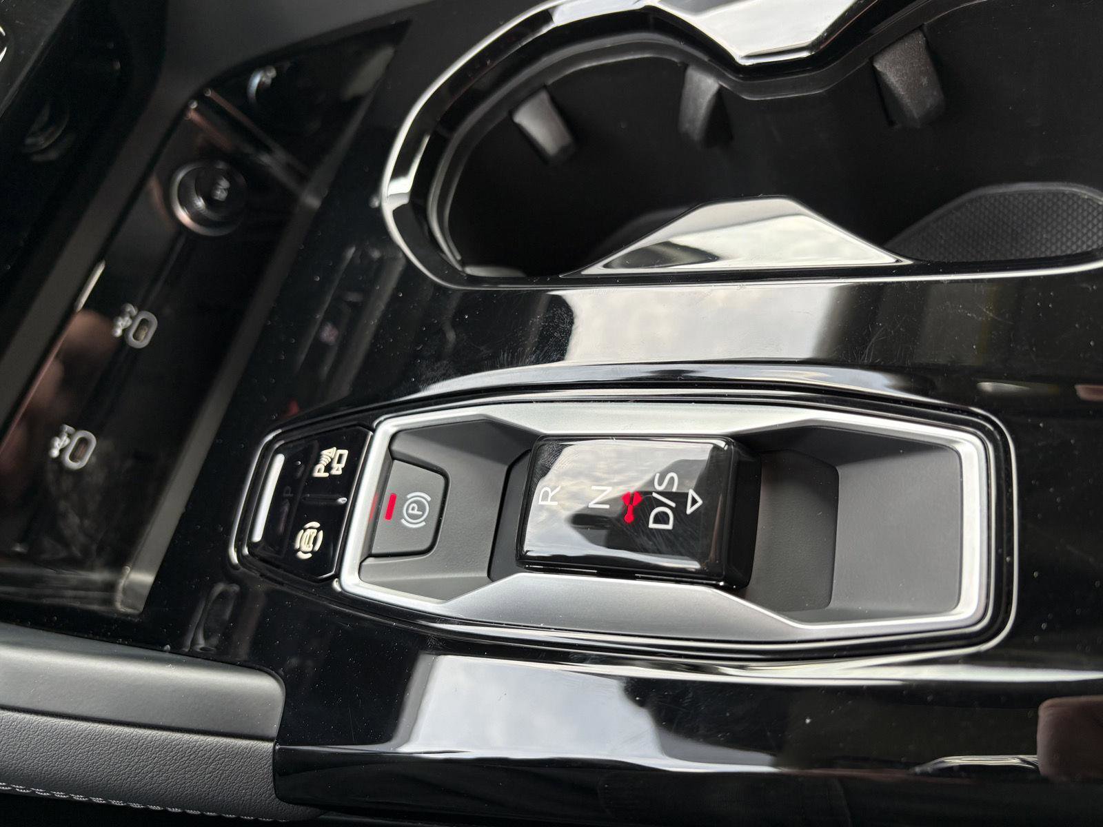 Used 2025 Audi Q5 Premium Plus w/ Premium Plus image 18