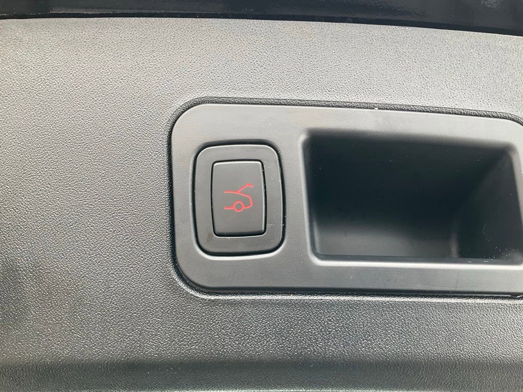 Used 2018 Tesla Model S 75D AWD/4WD image 9