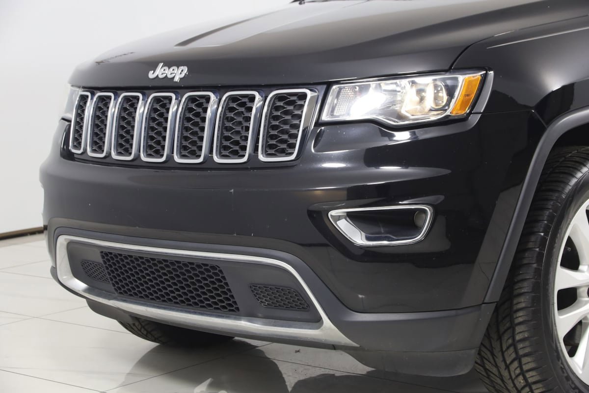 Used 2017 Jeep Grand Cherokee Limited AWD/4WD image 54