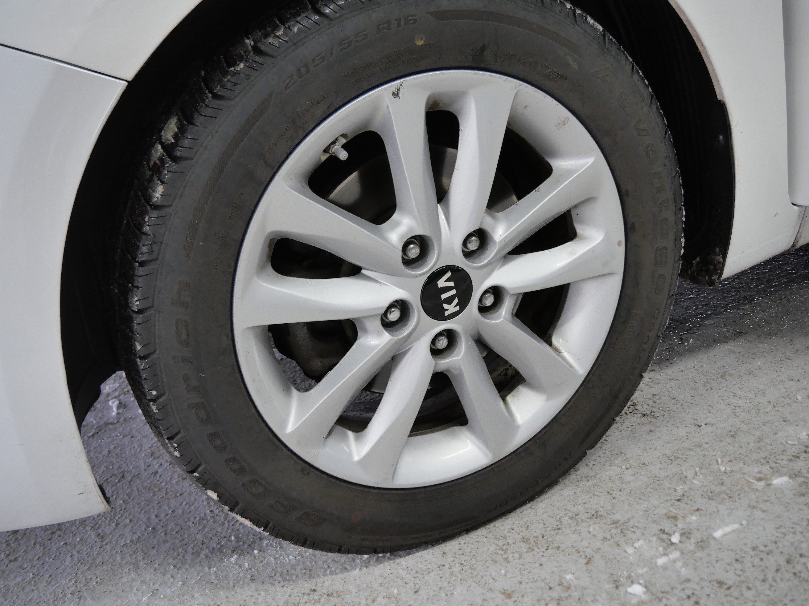 Used 2017 Kia Forte LX w/ LX Popular Package image 15