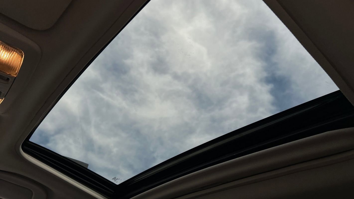 Used 2017 Subaru Outback 3.6R Limited AWD/4WD image 22