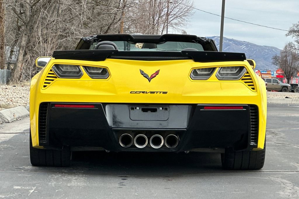 Used 2016 Chevrolet Corvette Z06 w/ 3LZ Preferred Equipment Group image 5