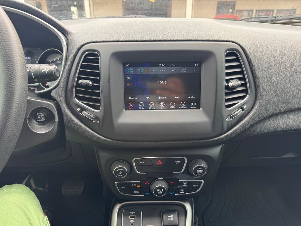 Used 2019 Jeep Compass Sport FWD image 13