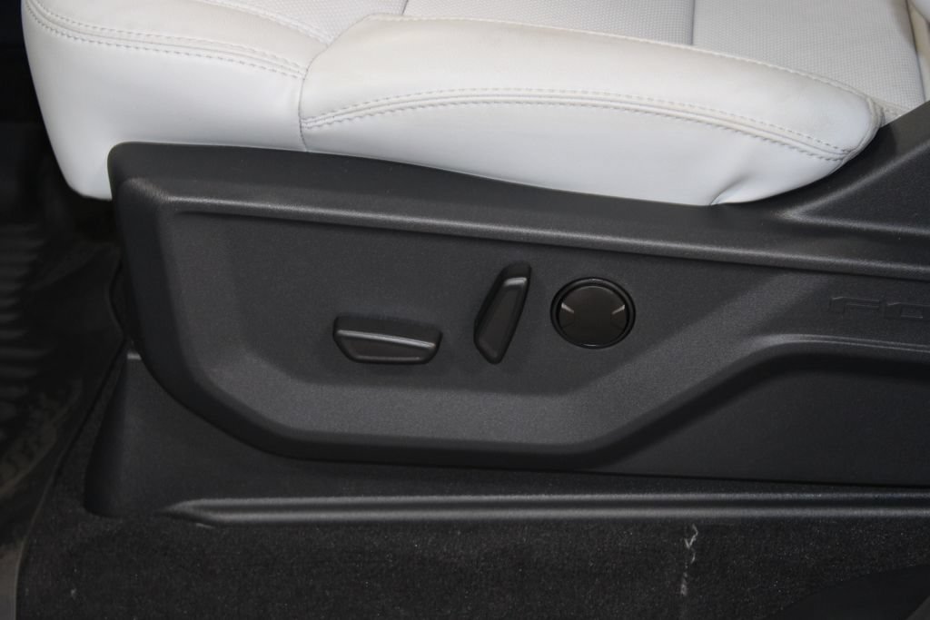 New 2027 Ford Expedition Platinum RWD image 21