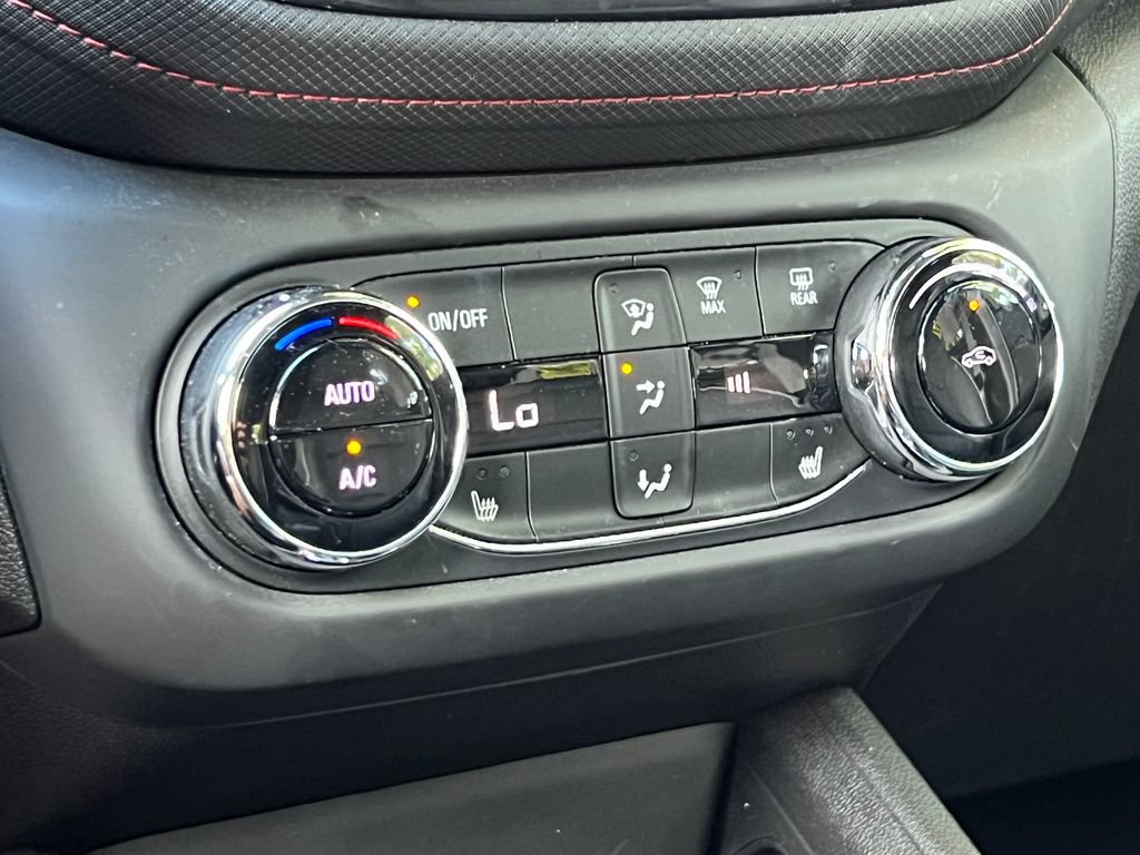 Used 2023 Chevrolet TrailBlazer RS w/ Sun and Liftgate Package AWD/4WD image 30