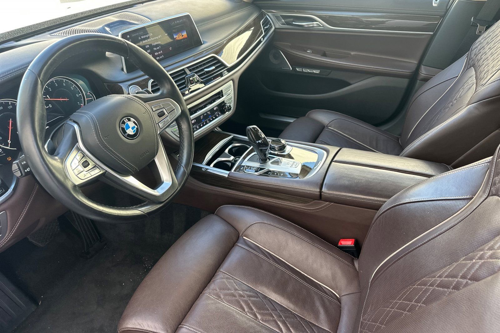 Used 2018 BMW 750i 750i image 8