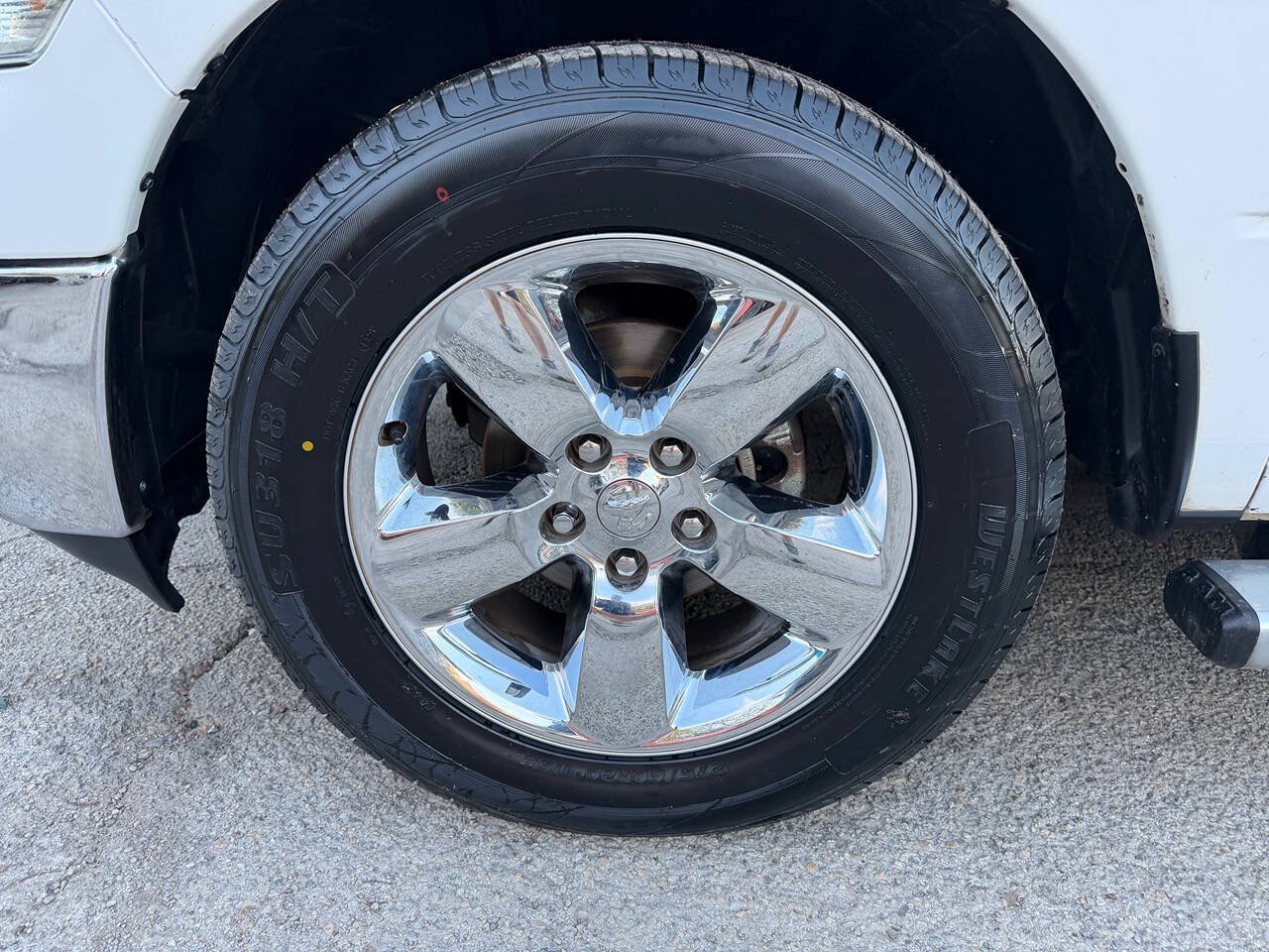 Used 2015 RAM 1500 Lone Star RWD image 32