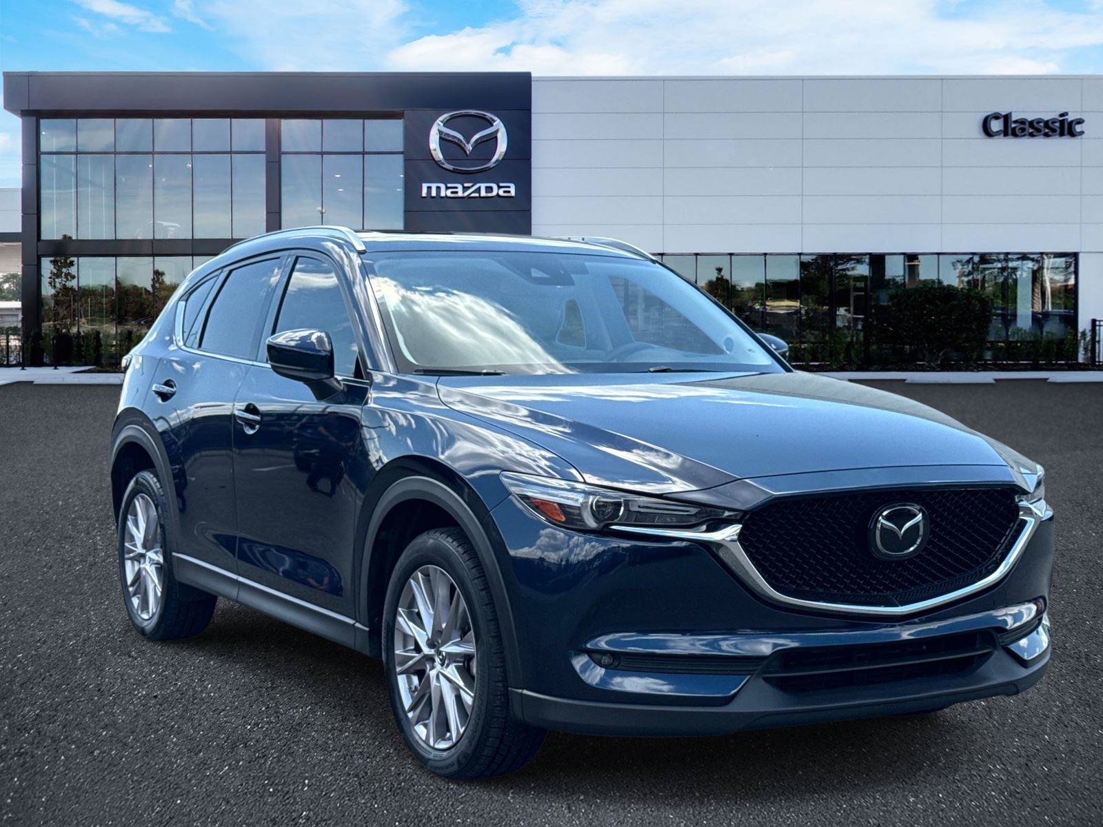 Used 2019 MAZDA CX-5 Grand Touring w/ GT Premium Package FWD image 2