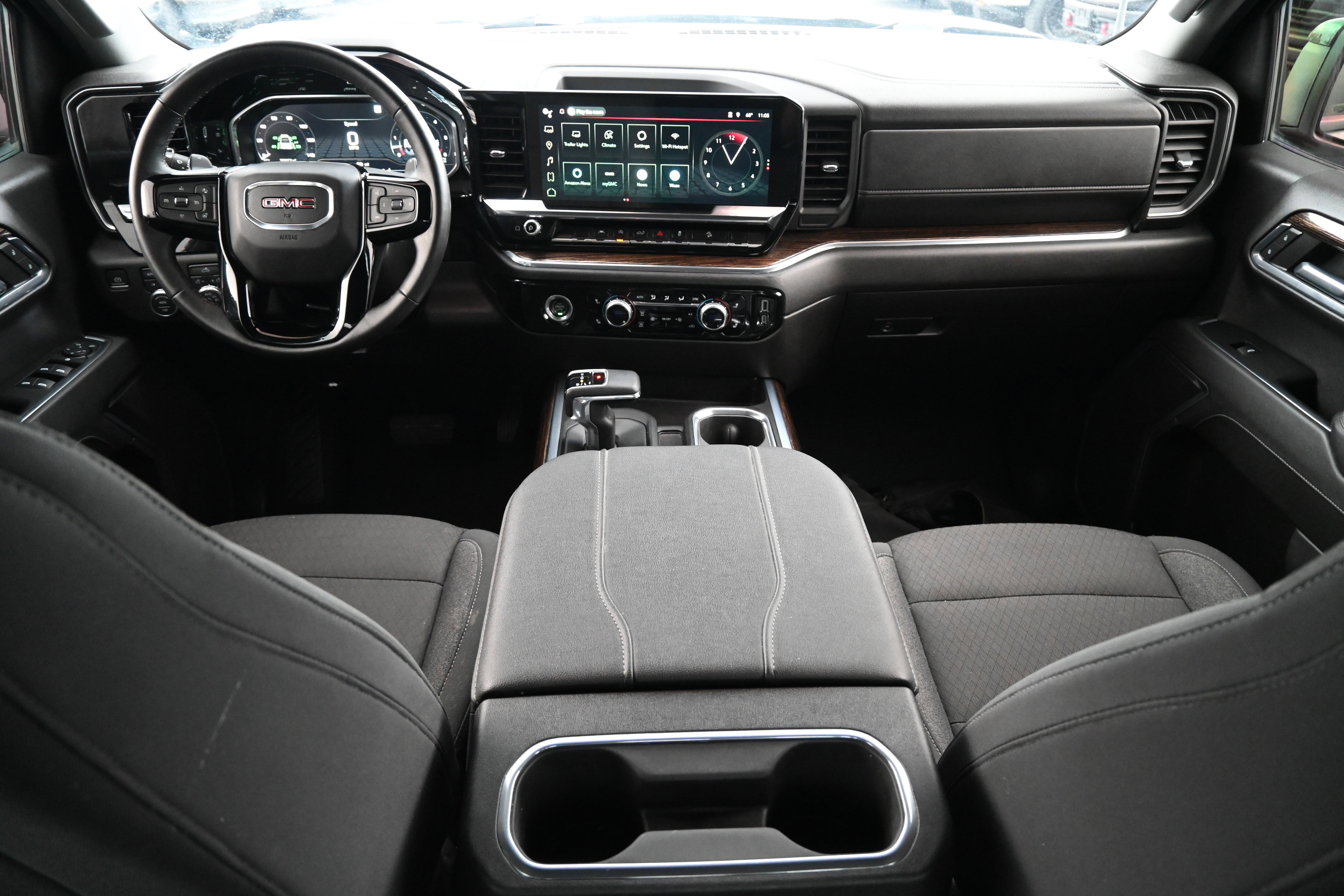 Used 2024 GMC Sierra 1500 Elevation w/ X31 Off-Road Package image 3