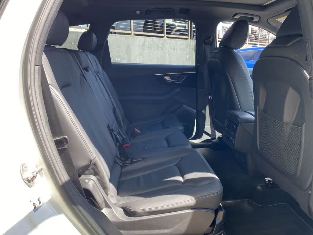 Used 2025 Audi Q7 3.0T Premium Plus AWD/4WD image 17
