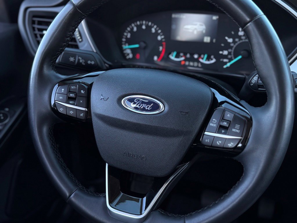 Used 2022 Ford Escape SE w/ Cold Weather Package AWD/4WD image 9