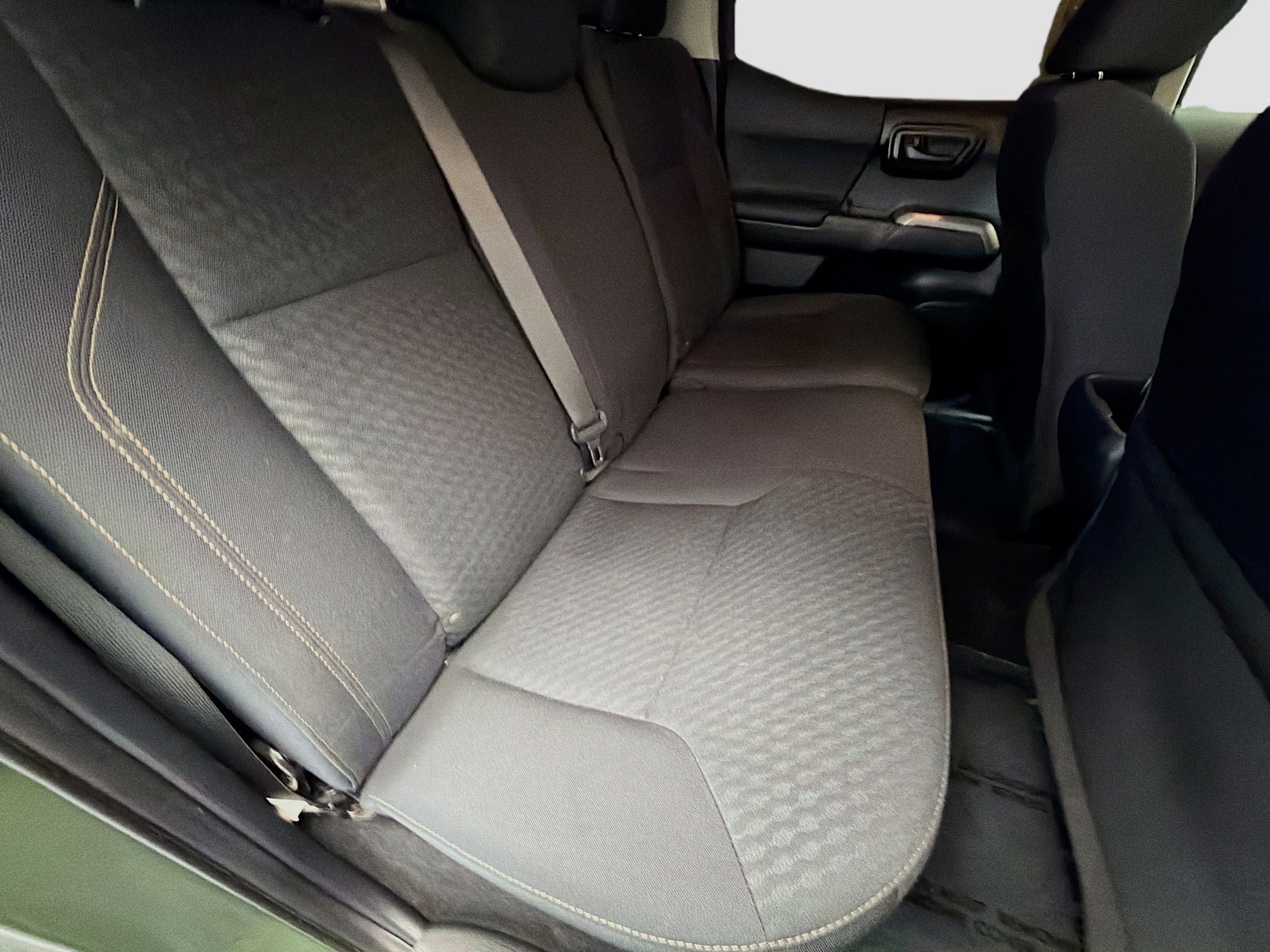 Used 2021 Toyota Tacoma SR5 w/ Trail Edition image 14