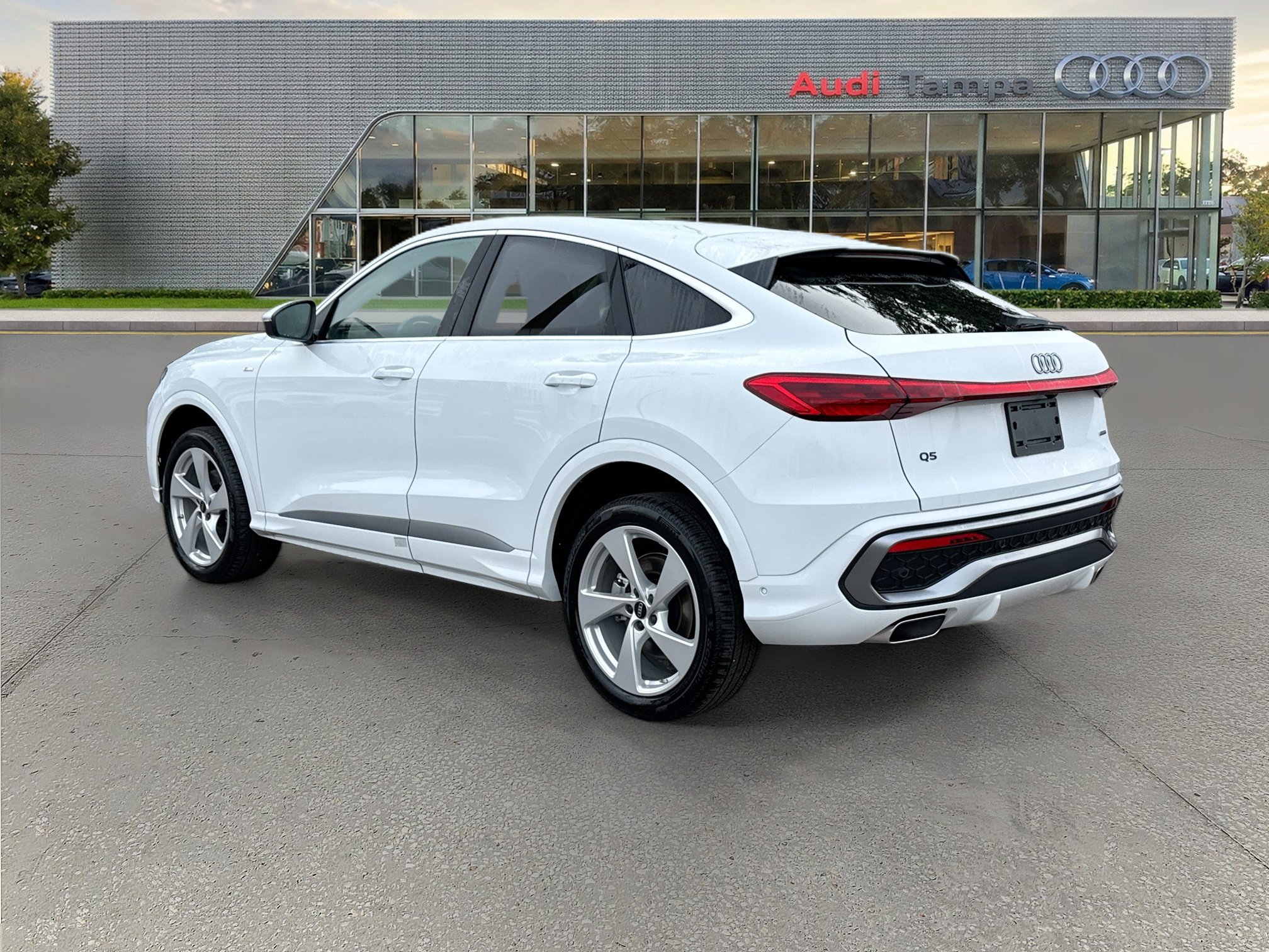 New 2025 Audi Q5 Premium Plus image 5