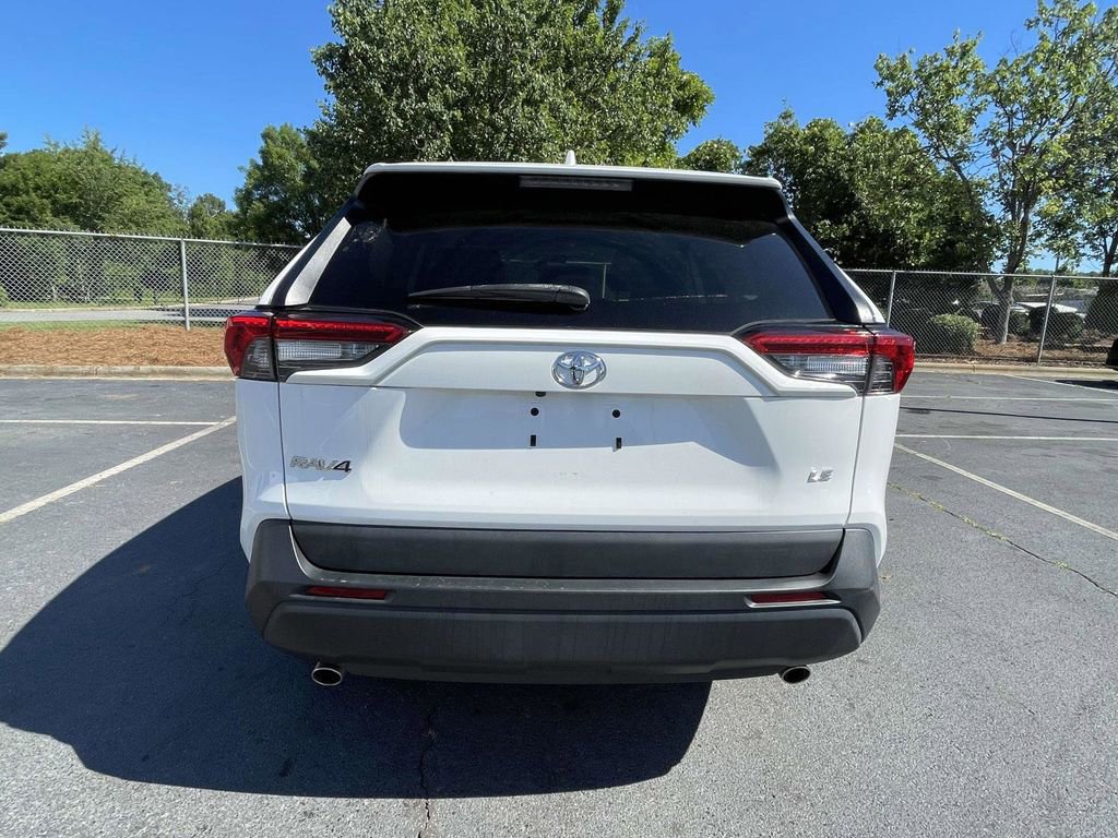 Used 2021 Toyota RAV4 LE FWD image 22