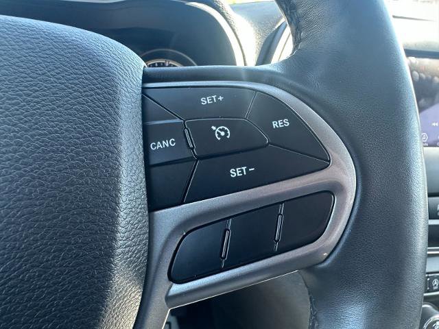 Used 2019 Jeep Cherokee Latitude Plus w/ Comfort/Convenience Group AWD/4WD image 29