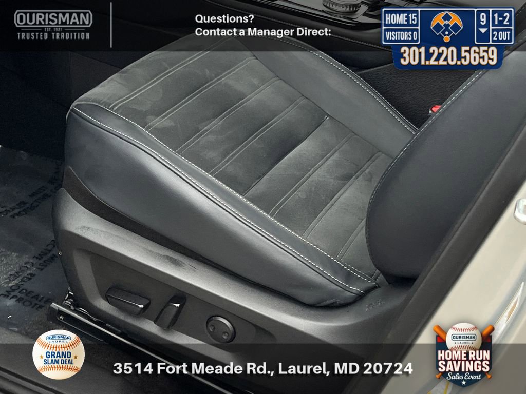 Used 2025 Mitsubishi Outlander SE image 7