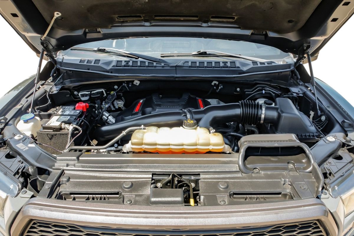 Used 2020 Ford F150 Raptor w/ Equipment Group 802A Luxury image 59