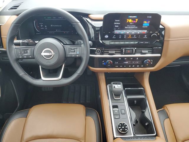 Used 2023 Nissan Pathfinder Platinum AWD/4WD image 17