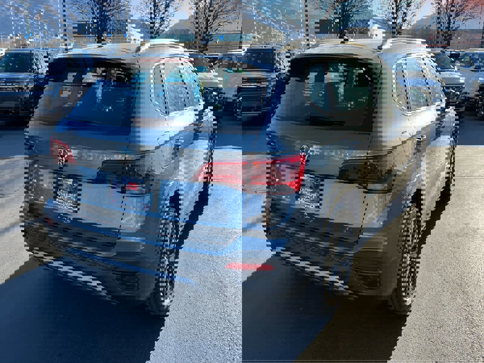 Used 2022 Volkswagen Taos S image 8