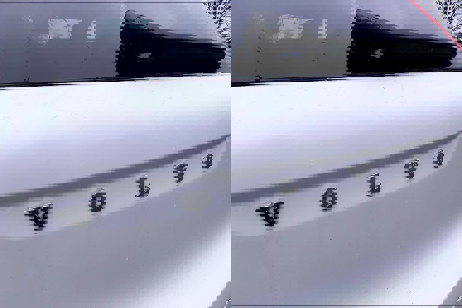 Used 2023 Volvo XC40 B5 Plus w/ Driver Assist Package AWD/4WD image 31