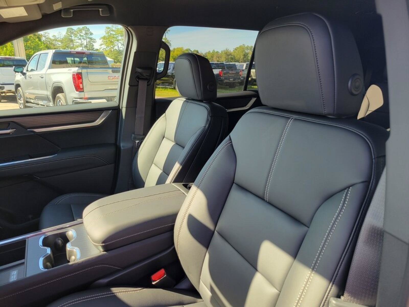 New 2026 GMC Acadia Elevation w/ Black Edition FWD image 12