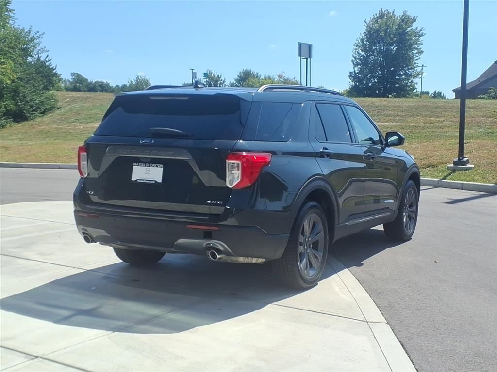 Used 2023 Ford Explorer XLT w/ Equipment Group 202A image 7