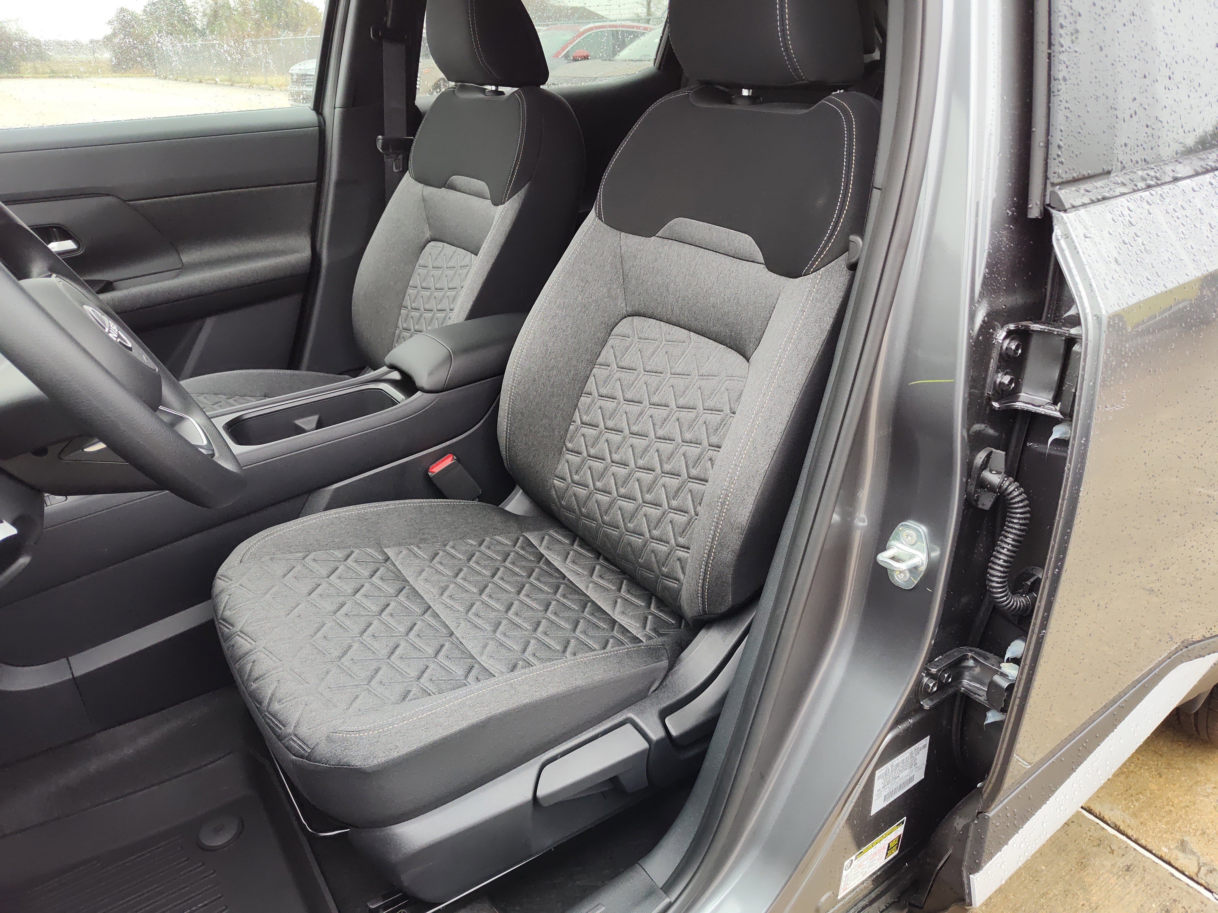 New 2026 Nissan Kicks SV w/ SV Premium Package image 6